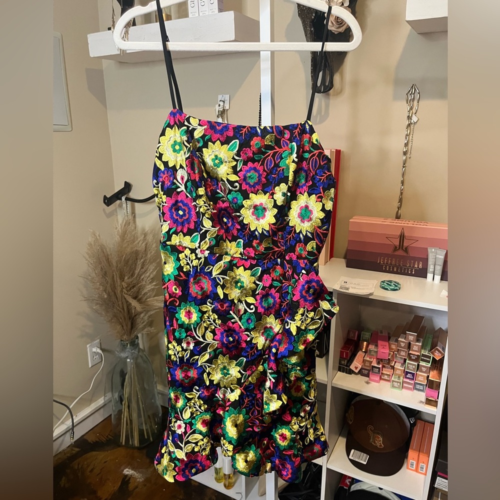 Women’s Small X by NBD Floral Embroidered Dress - Picture 6 of 7